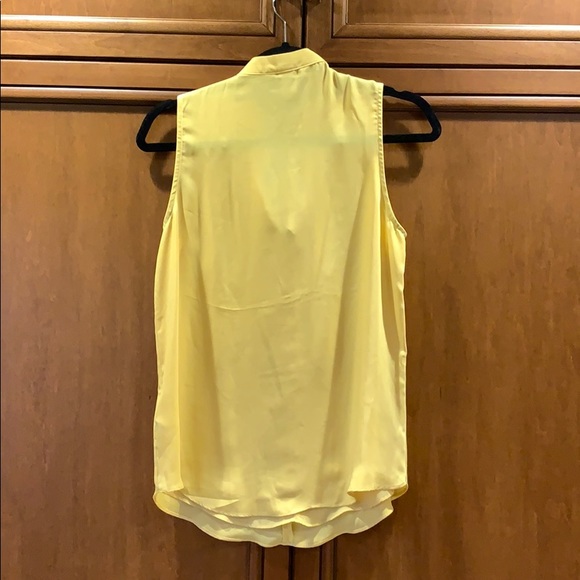 H&M Yellow Ruffle Front Sleeveless Blouse - Picture 5 of 6